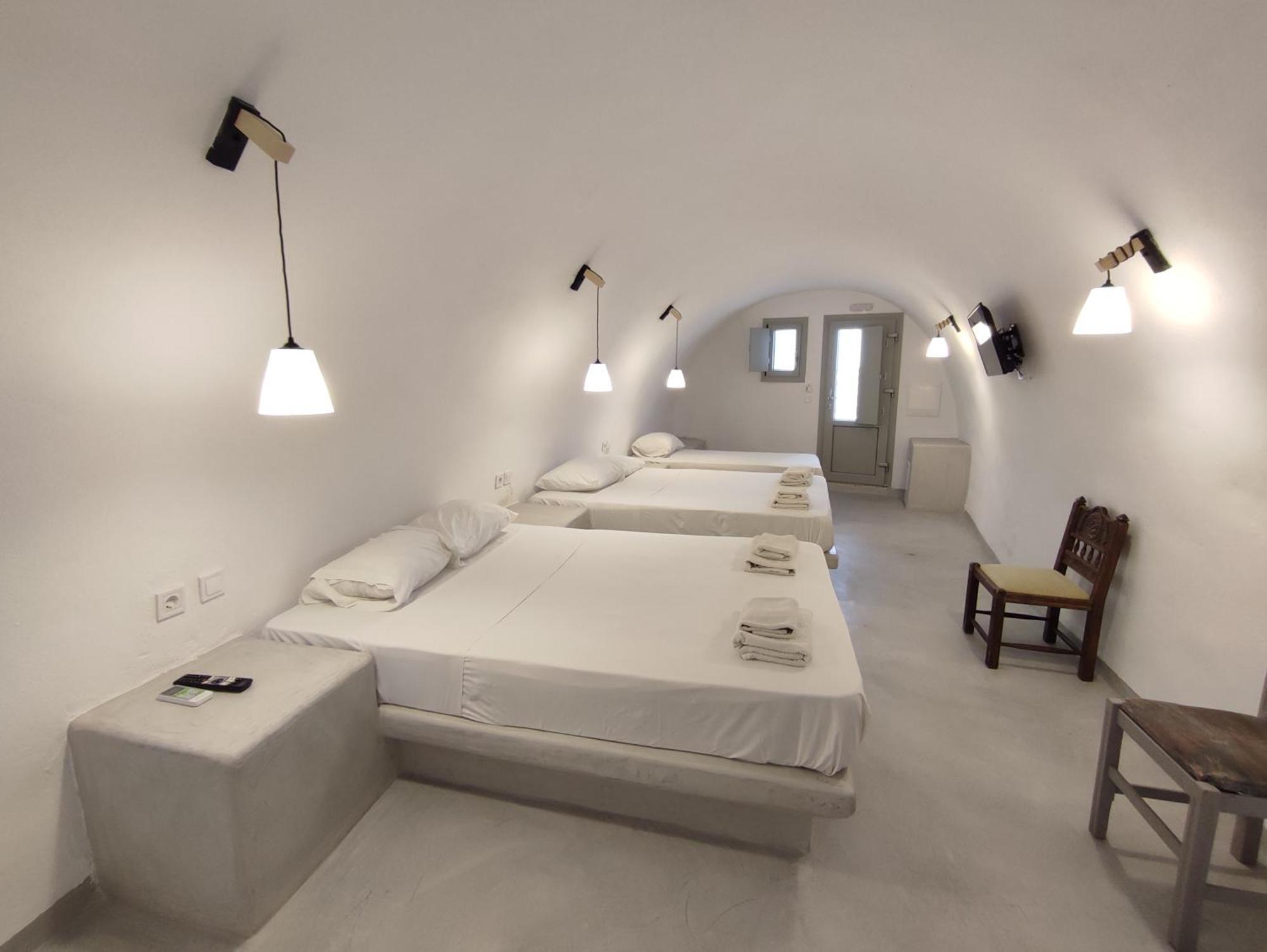 Central Santorini Serenity Rooms Fira  Luaran gambar