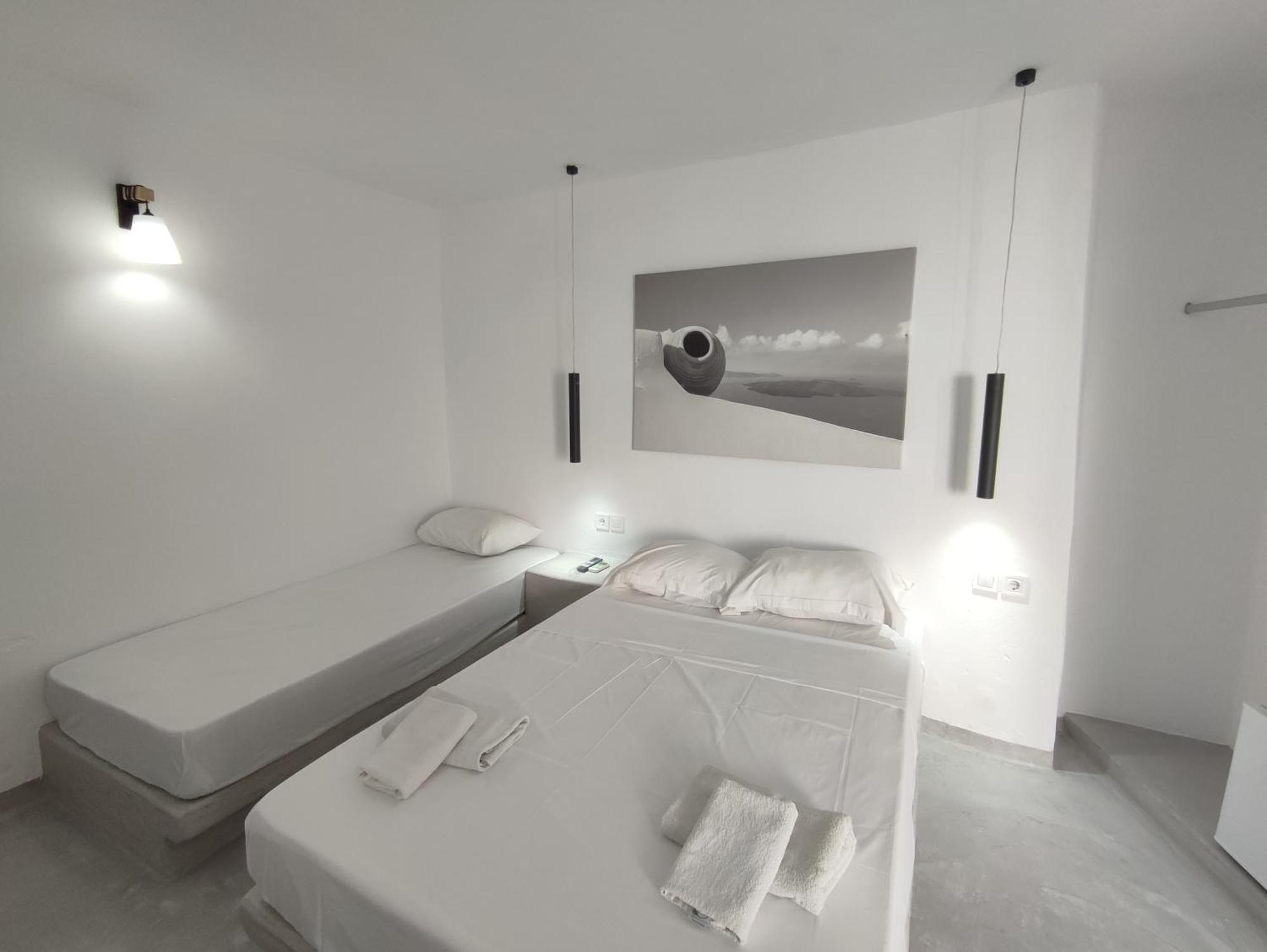 Central Santorini Serenity Rooms Fira  Luaran gambar